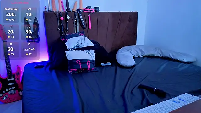 Iam kimh online show from March 2026 05:13:02 PM