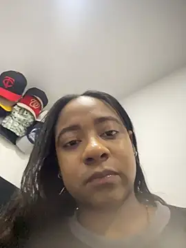 amara queen  online show from May 2026 05:54:02 PM