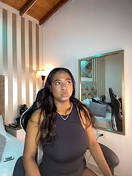 amara queen  online show from May 2026 12:01:01 PM