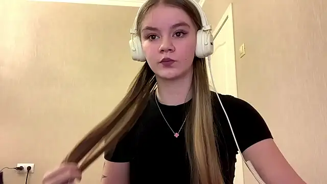 AgnesShy  online show from March 2026 07:26:02 AM