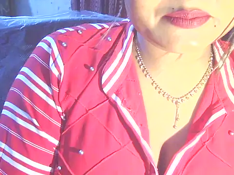 Nusrat Faria online show from April 2026 10:10:02 PM