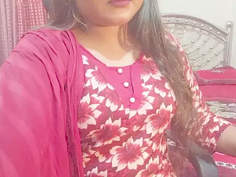 Snapshot of Nusrat_Faria chatting on June 2026 07:40:01 PM Nusrat Faria online show from June 2026 07:40:01 PM