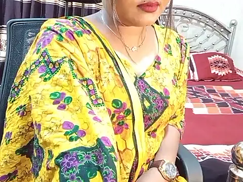 Snapshot of Nusrat_Faria chatting on June 2026 09:17:01 PM Nusrat Faria online show from June 2026 09:17:01 PM