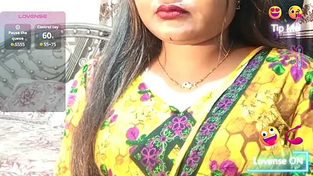 Snapshot of Nusrat_Faria chatting on July 2026 01:11:01 AM Nusrat Faria online show from July 2026 01:11:01 AM