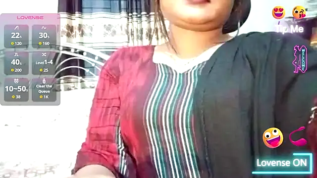 Snapshot of Nusrat_Faria chatting on July 2026 03:09:01 AM Nusrat Faria online show from July 2026 03:09:01 AM