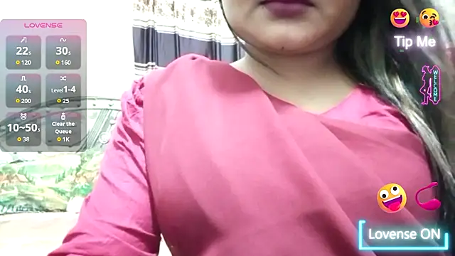 Snapshot of Nusrat_Faria chatting on August 2026 10:41:02 PM Nusrat Faria online show from August 2026 10:41:02 PM