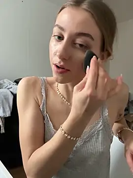 romyxxs online show from February 2026 12:42:01 PM