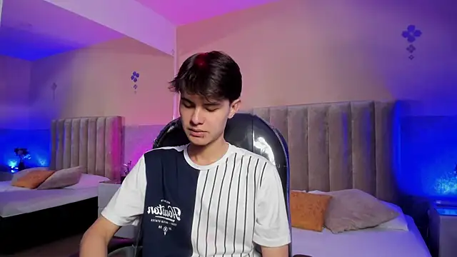 Derek Sinn online show from April 2026 08:09:01 PM