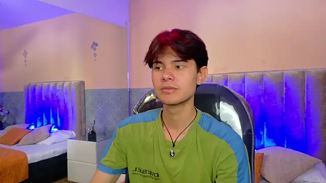 Derek Sinn online show from May 2026 08:17:01 PM
