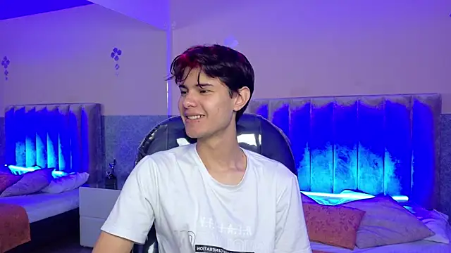 Derek Sinn online show from June 2026 08:15:02 PM