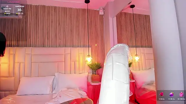 Ravenn21x online show from March 2026 11:39:02 AM