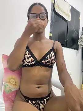 LIA PARKERR online show from April 2026 01:27:01 AM