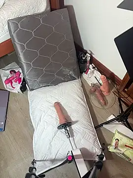 kloe  t18 online show from March 2026 07:41:02 AM