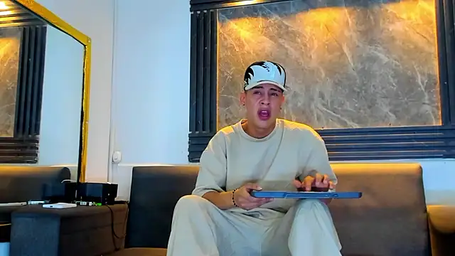 Dominic 26 online show from March 2026 08:11:01 PM