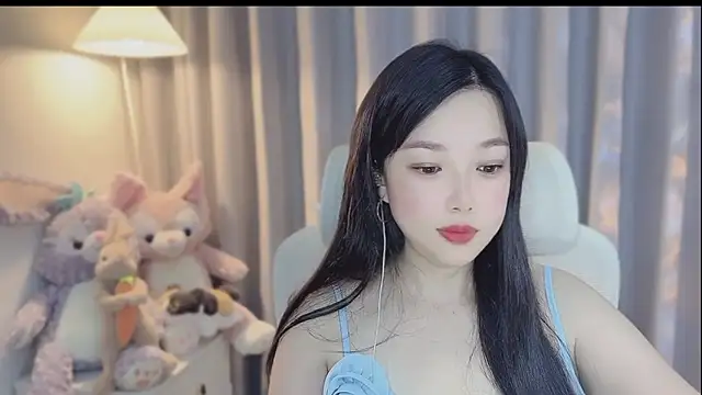 Yumi yuni online show from April 2026 12:45:02 PM