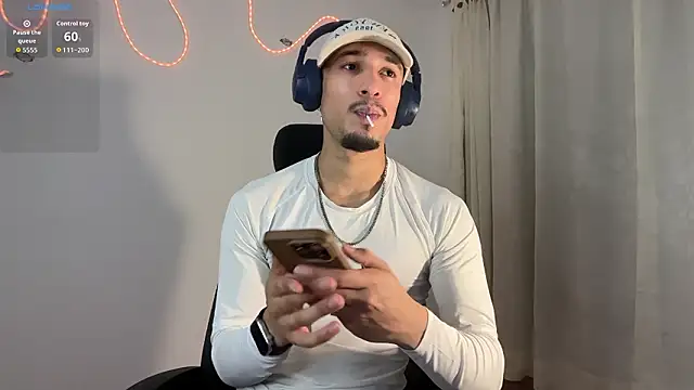 rafael stone11 online show from February 2026 12:20:02 AM