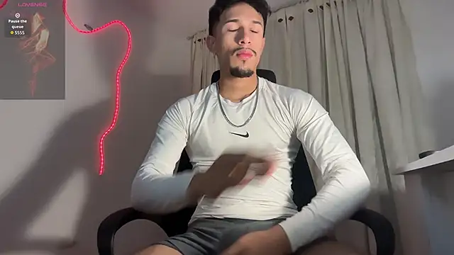 rafael stone11 online show from April 2026 01:32:01 AM