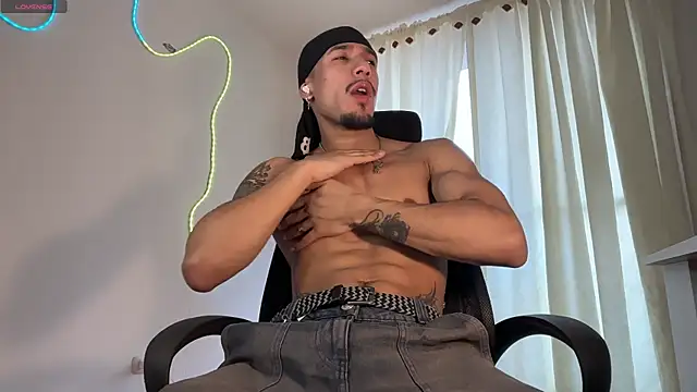 rafael stone11 online show from April 2026 07:58:01 PM