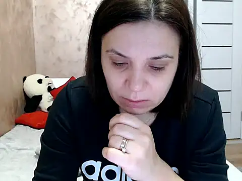 LorraGrey online show from February 2026 06:50:01 AM