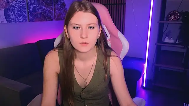 Caroline Desire  online show from March 2026 07:47:01 AM