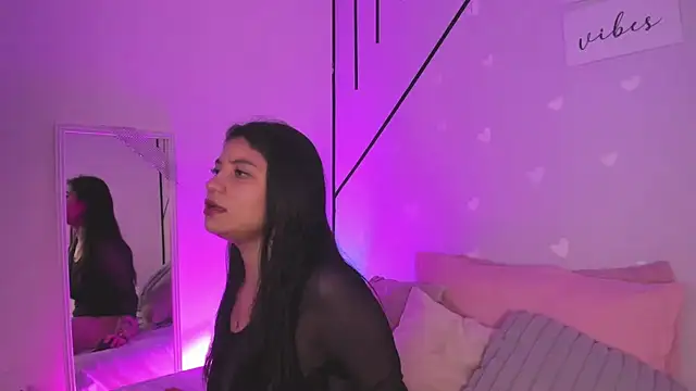 Snapshot of DahliaCielo chatting on March 2026 12:33:02 PM DahliaCielo online show from March 2026 12:33:02 PM