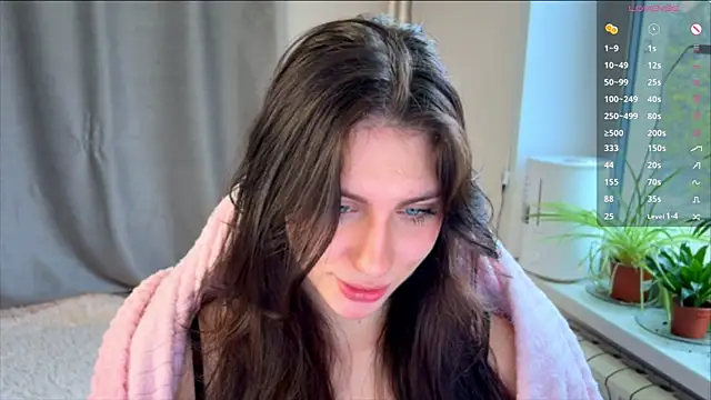 lunawho online show from April 2026 04:26:01 AM