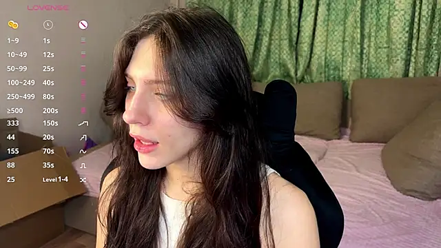 lunawho online show from May 2026 09:44:02 PM