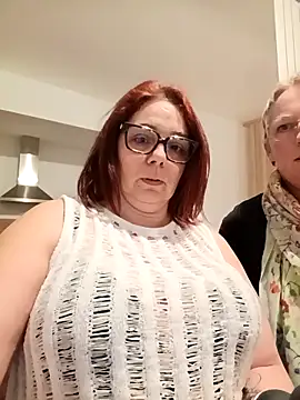 pulpeuse64 online show from March 2026 10:18:01 PM