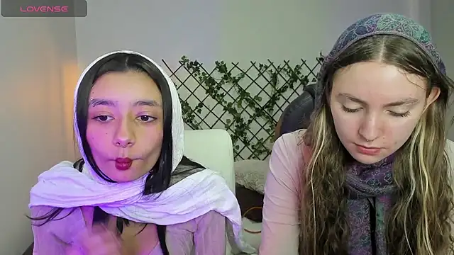 nana  rousse online show from February 2026 11:10:01 PM