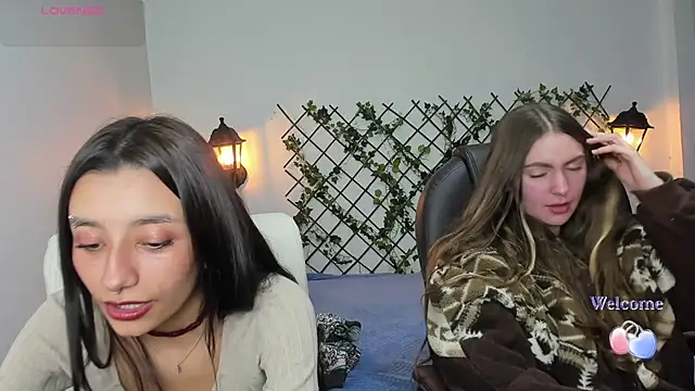 nana  rousse online show from February 2026 11:22:01 PM