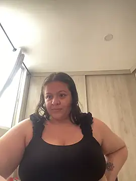 Martinna-28 online show from April 2026 05:17:02 PM