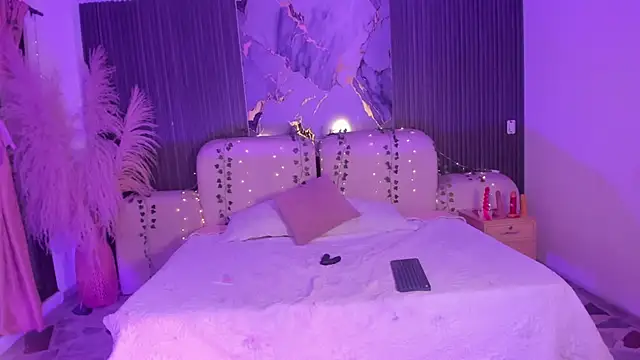 JazminRusso  online show from April 2026 04:21:01 AM