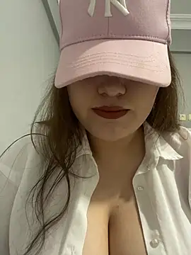 Snapshot of maryam-6 chatting on February 2026 09:21:01 PM maryam-6 online show from February 2026 09:21:01 PM