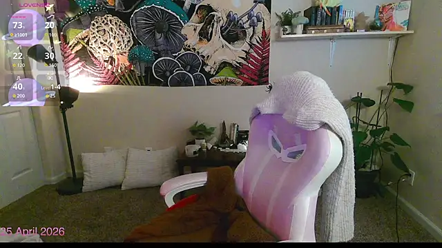 Snapshot of gunzinrose chatting on April 2026 04:48:02 PM gunzinrose online show from April 2026 04:48:02 PM