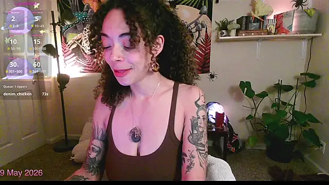 Snapshot of gunzinrose chatting on May 2026 03:23:01 AM gunzinrose online show from May 2026 03:23:01 AM