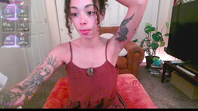 Snapshot of gunzinrose chatting on July 2026 01:27:01 AM gunzinrose online show from July 2026 01:27:01 AM