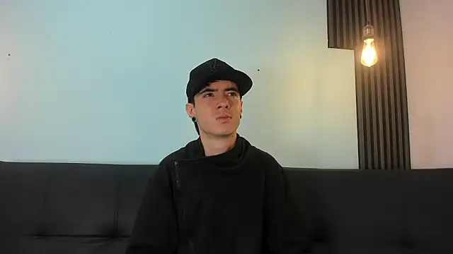 Lio      online show from March 2026 03:20:01 AM