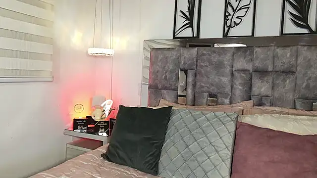 Prettyanie online show from March 2026 01:40:02 AM