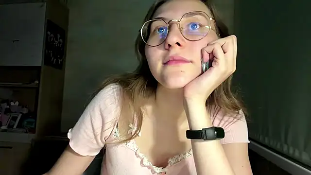 Miaaa Moon online show from July 2026 07:46:01 PM