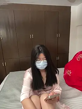 xinxin201201 online show from March 2026 05:42:02 PM