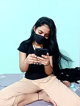 Snapshot of 18_year_old_girl chatting on April 2026 03:20:02 AM 18 year old girl online show from April 2026 03:20:02 AM