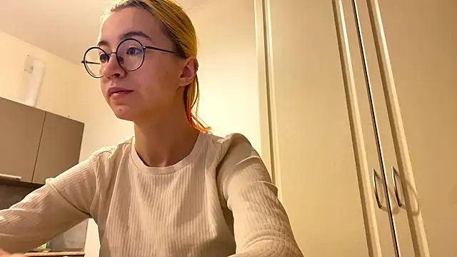 EmilyHein online show from March 2026 03:46:01 AM