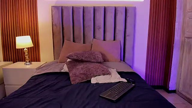 LilyHartt online show from April 2026 08:09:02 PM