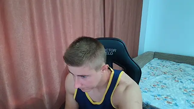 Snapshot of TodMusclePower9 chatting on July 2026 06:20:01 AM TodMusclePower9 online show from July 2026 06:20:01 AM