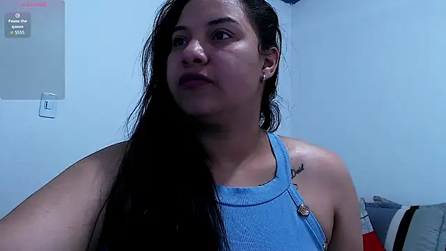 emily-rousee- online show from February 2026 01:11:01 PM