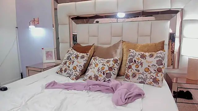 ravenblood1 online show from March 2026 05:14:02 AM