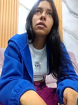 VelvetRosss online show from April 2026 08:20:01 PM