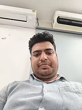 Snapshot of hunterkingshan chatting on May 2026 12:12:02 PM hunterkingshan online show from May 2026 12:12:02 PM