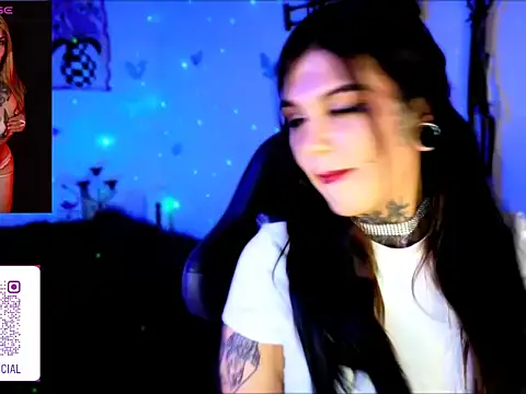 Zoeee 001 online show from April 2026 06:22:02 AM