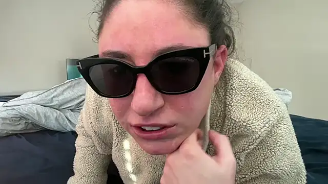 mr mrs glitter online show from January 2026 08:29:01 PM